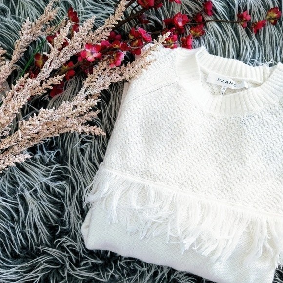 🍒NWOT🍒 FRAME FRINGE SWEATER - Picture 2 of 10